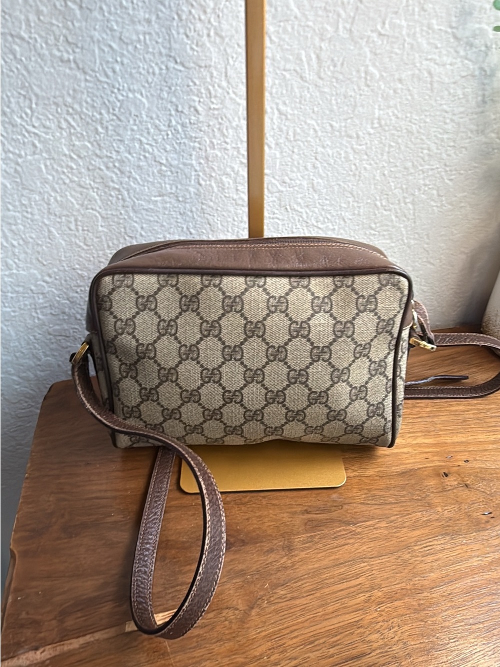 Vintage GUCCI 1980’s Accessory Collection GG Supreme Web Camera Bag. - Picture 5 of 16